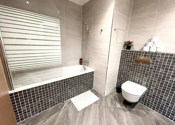 Garden Park Apartment+ شقة براغ